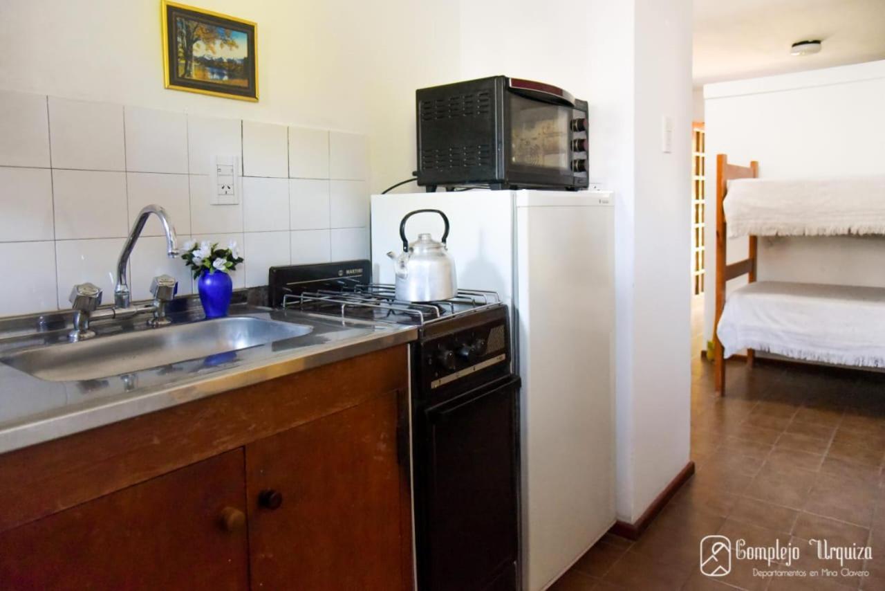 דירות מינה קלאוורו Complejo Urquiza Departamentos מראה חיצוני תמונה