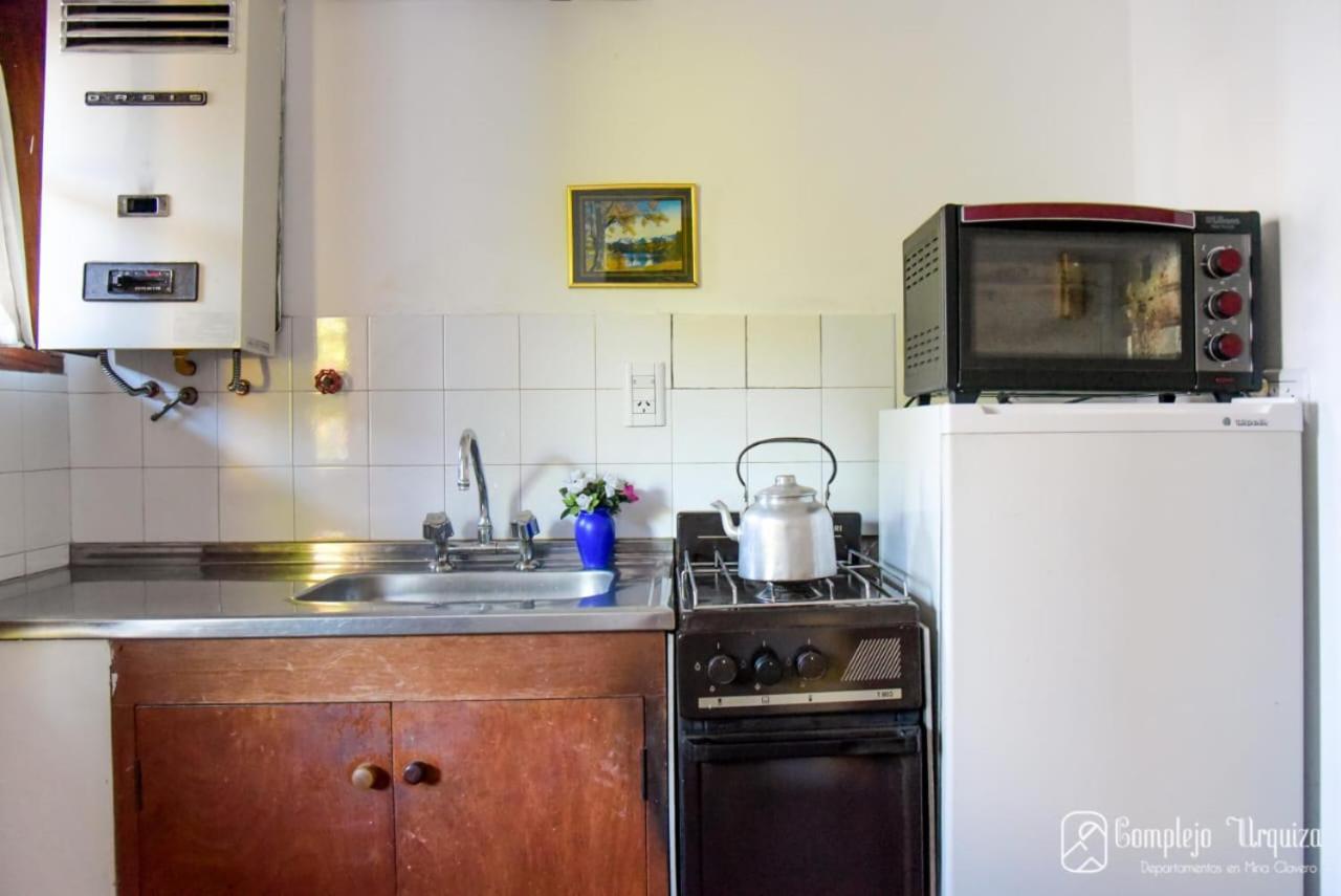 דירות מינה קלאוורו Complejo Urquiza Departamentos מראה חיצוני תמונה