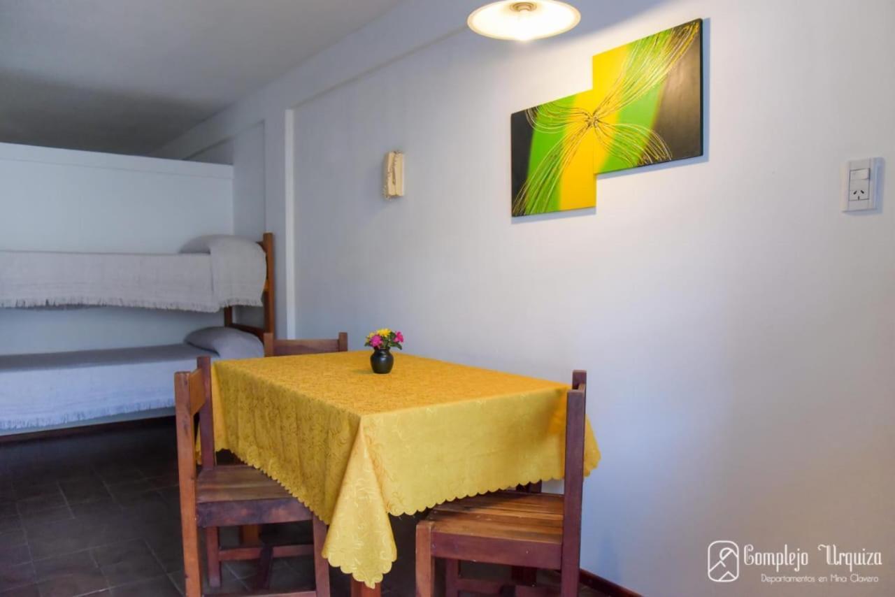 דירות מינה קלאוורו Complejo Urquiza Departamentos מראה חיצוני תמונה